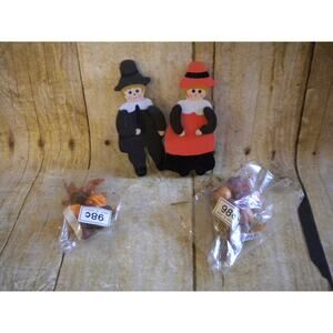 Vintage Thanksgiving Decor Wooden Pilgrims 2 Fall Harvest Fruit Picks (11)